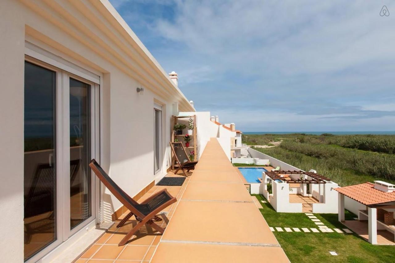 Casa Baleia - Praia E Piscina - 10 Pessoas Ferrel  Kültér fotó
